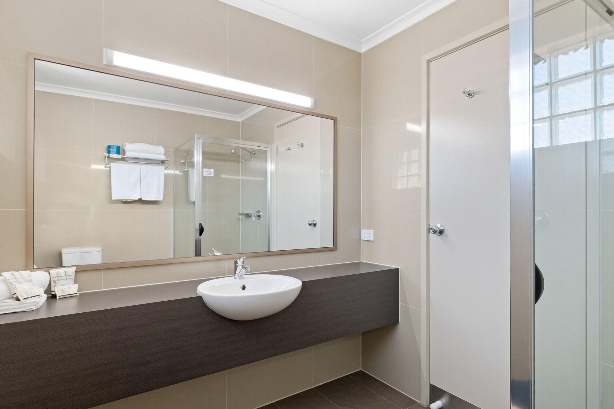 Burke And Wills Motor Inn Суон-Хилл Экстерьер фото