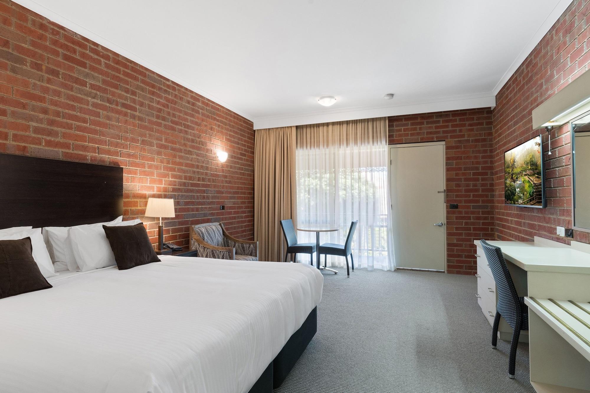 Burke And Wills Motor Inn Суон-Хилл Экстерьер фото