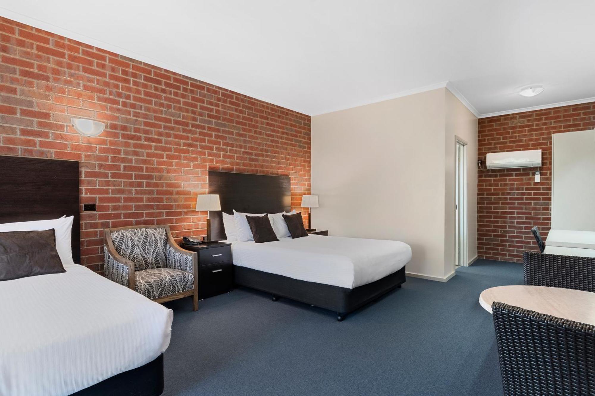 Burke And Wills Motor Inn Суон-Хилл Номер фото