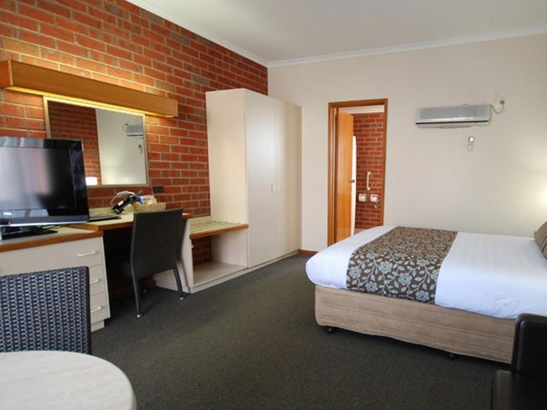 Burke And Wills Motor Inn Суон-Хилл Экстерьер фото